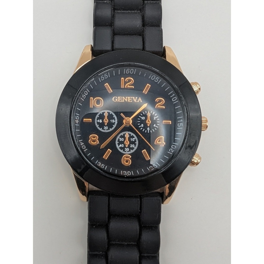 Sports Black Silicone Band Quartz Watch New Battery